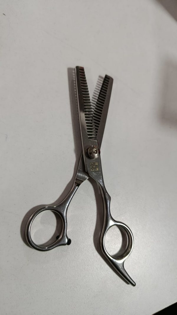 Tijera de entresacar cromada